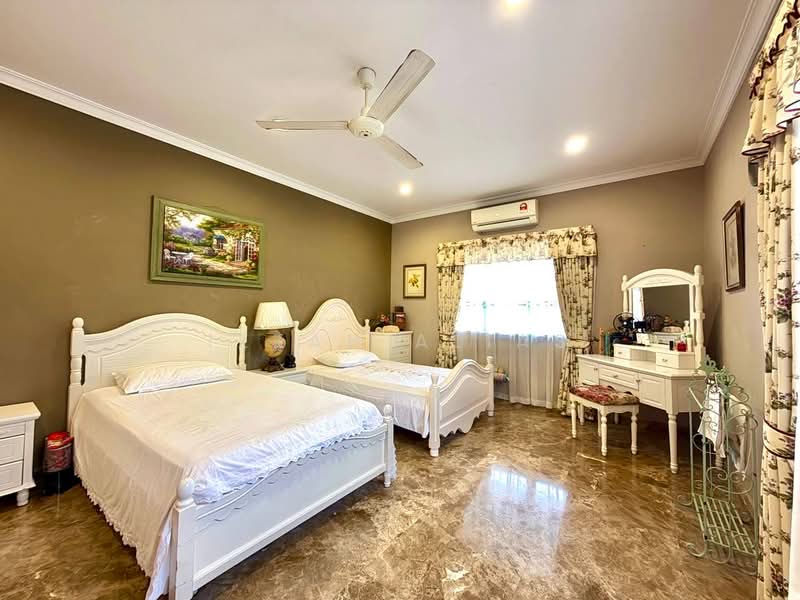 Rumah Berkembar untuk Dijual di Ukay Perdana (Ulu Kelang) - Izzah Alias - PropertyGuru.com.my