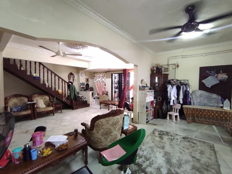 Rumah Teres 2 Tingkat untuk Dijual di Cemerlang Heights (Gombak) - Cik Maya Abdul - Living Room - PropertyGuru.com.my