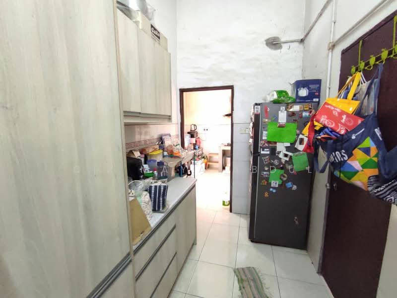 Rumah Teres 2 Tingkat untuk Dijual di Cemerlang Heights (Gombak) - Cik Maya Abdul - Kitchen - PropertyGuru.com.my