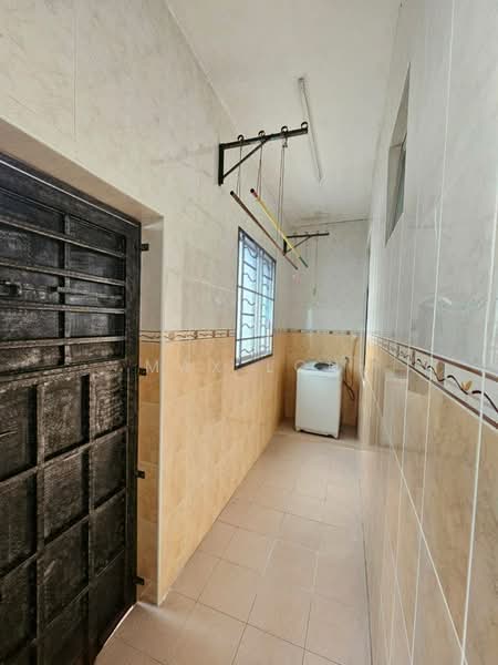 Semi-Detached House for Sale in Taman Sutera (Johor Bahru) - Max Loh - Corridor - PropertyGuru.com.my