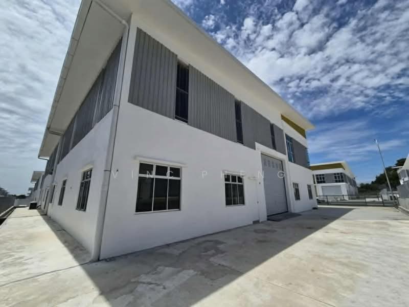 Semi-D Factory for Rent in Ayer Keroh (Melaka) - Vinc Pheng - Exterior - PropertyGuru.com.my