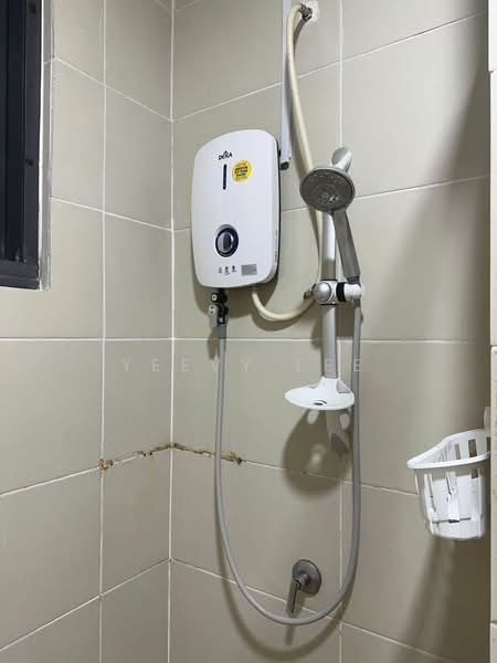 Servis Apartment untuk Disewa di Icon Residenz 1 @ Icon City - Yeevy Lee - Bathroom - PropertyGuru.com.my