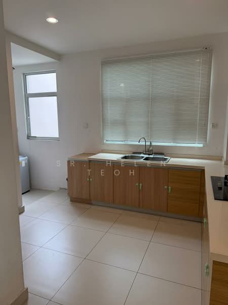 Servis Apartment untuk Disewa di Summerton - Sr. Helen Teoh - Kitchen - PropertyGuru.com.my
