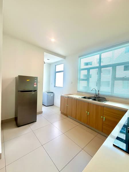 Service Residence for Rent at Summerton - Sr. Helen Teoh - Kitchen - PropertyGuru.com.my