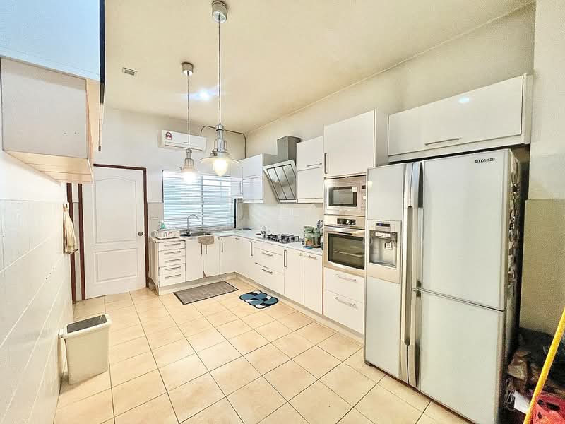 2-storey Terraced House for Sale in Bandar Nusaputra (Puchong) - Faisal Abu Omar - Kitchen - PropertyGuru.com.my
