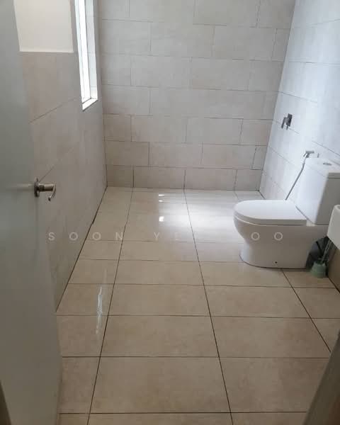 Kondominium untuk Disewa di Mahkota Valley @ Indera Mahkota - Soon Yen Loo - Bathroom - PropertyGuru.com.my