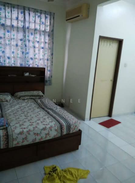 Semi-Detached House for Rent in Permatang Damar Laut (Batu Maung) - Xinnee . - Bedroom - PropertyGuru.com.my