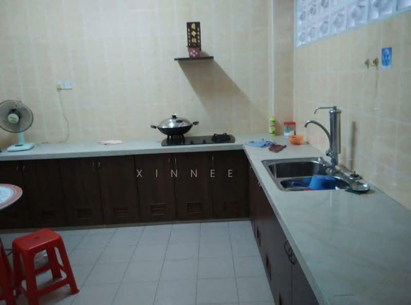 Semi-Detached House for Rent in Permatang Damar Laut (Batu Maung) - Xinnee . - Kitchen - PropertyGuru.com.my
