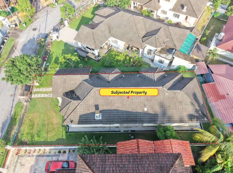 Rumah Banglo untuk Dijual di Lavender Heights (Senawang) - Naufal Ahmad Azahari - Drone view (Left zoom in) - PropertyGuru.com.my