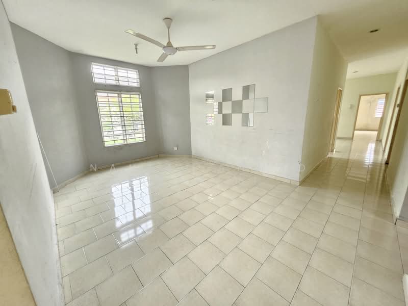 Rumah Banglo untuk Dijual di Lavender Heights (Senawang) - Naufal Ahmad Azahari - Dining area - PropertyGuru.com.my