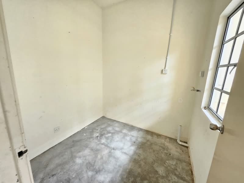 Rumah Banglo untuk Dijual di Lavender Heights (Senawang) - Naufal Ahmad Azahari - Store/ Utility Area - PropertyGuru.com.my