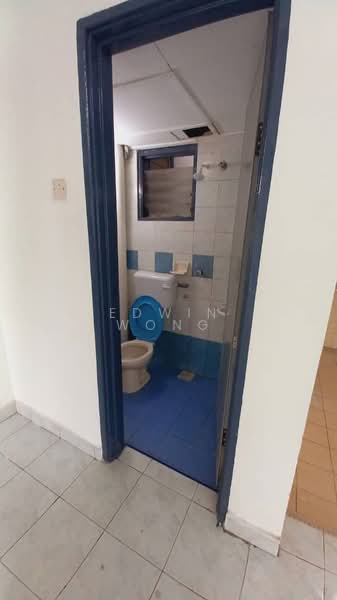 Pangsapuri untuk Dijual di Pangsapuri Mutiara Subang - Edwin Wong - Bathroom - PropertyGuru.com.my