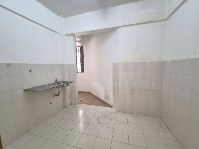 Apartment for Sale at Andari Townvilla - Ibrahim Iderus - Kitchen - PropertyGuru.com.my