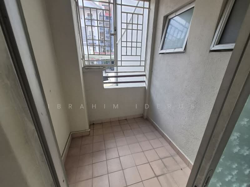 Apartment for Sale at Andari Townvilla - Ibrahim Iderus - Balcony - PropertyGuru.com.my