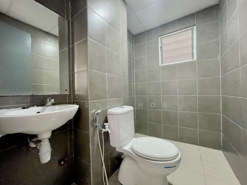 Condominium for Rent at Condominium Akasia Bukit Jalil - Ashly Hor - Bathroom - PropertyGuru.com.my