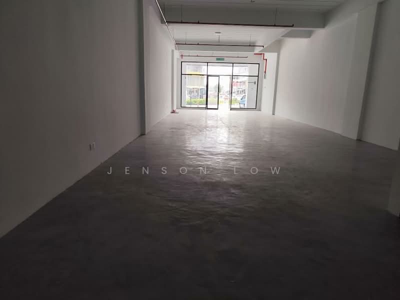 Shop / Office for Sale in Bandar Country Homes (Rawang) - Jenson Low - Interior - PropertyGuru.com.my