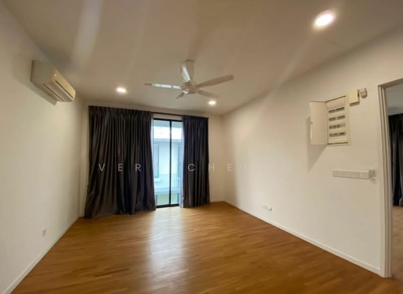 Semi-Detached House for Sale in East Ledang (Iskandar Puteri (Nusajaya)) - Vera Cheong - Living Room - PropertyGuru.com.my