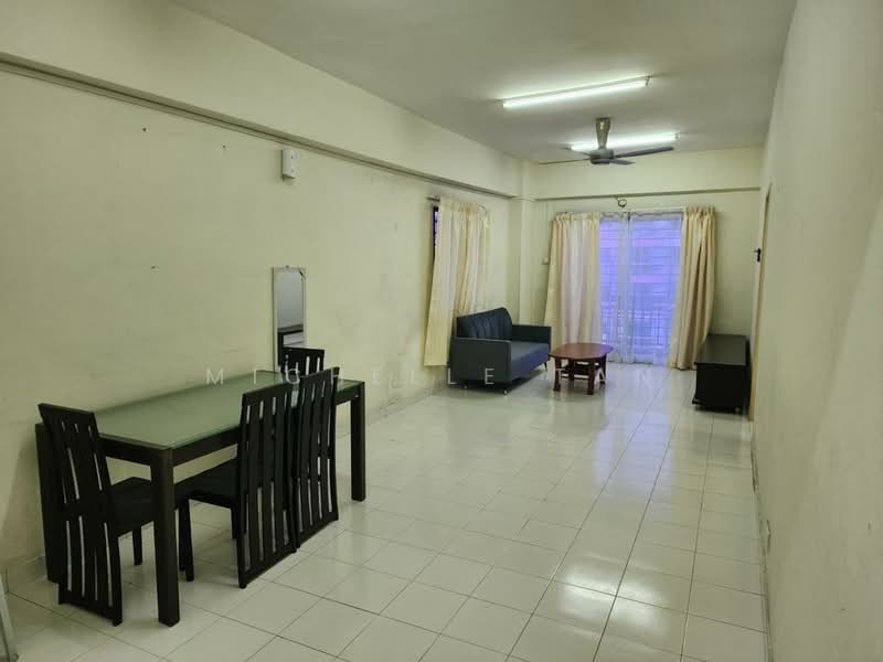 Condominium for Sale at Langat Jaya Condominium - Michelle Tan - Living Room - PropertyGuru.com.my