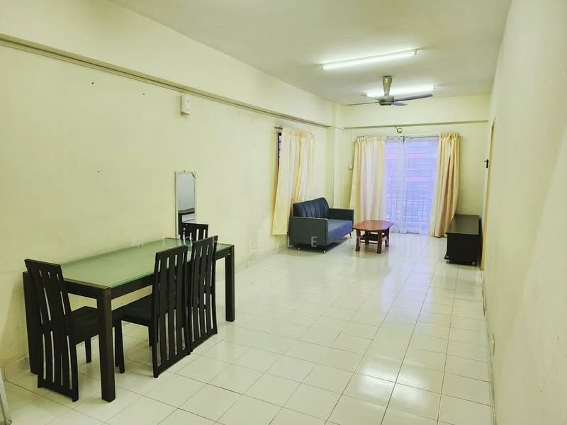 Condominium for Sale at Langat Jaya Condominium - Michelle Tan - Living Room - PropertyGuru.com.my