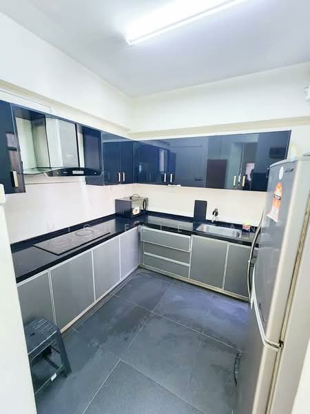 Condominium for Sale at Langat Jaya Condominium - Michelle Tan - Kitchen - PropertyGuru.com.my