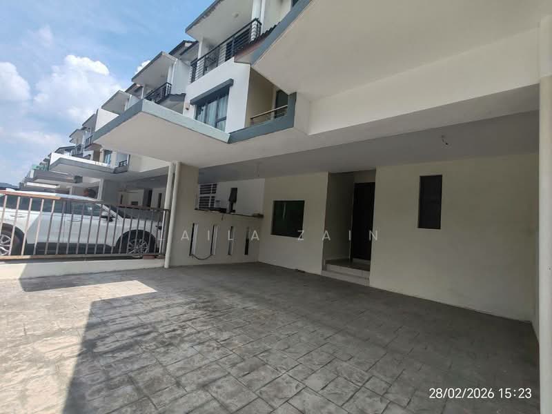 2.5-storey Terraced House for Sale in Puchong (Selangor) - Laila Zain - Exterior - PropertyGuru.com.my