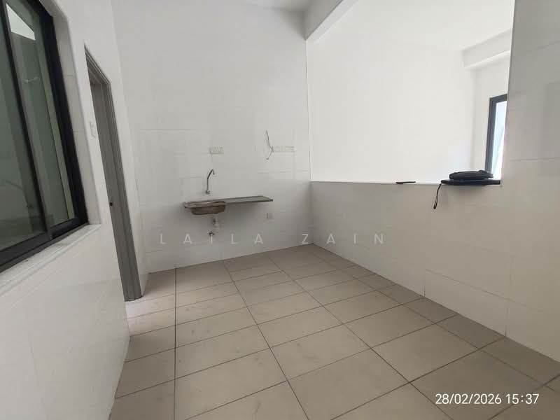 2.5-storey Terraced House for Sale in Puchong (Selangor) - Laila Zain - Kitchen - PropertyGuru.com.my