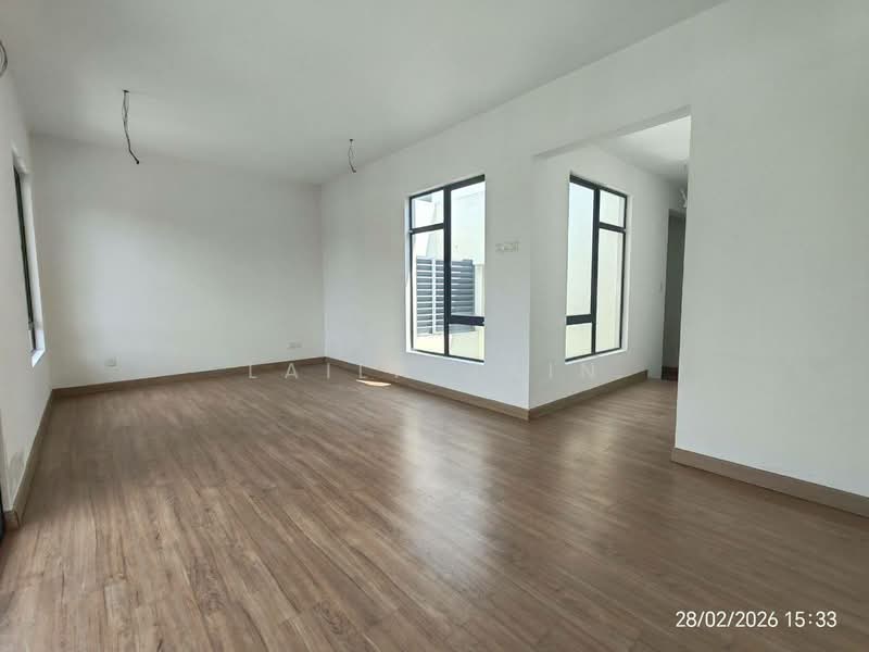 2.5-storey Terraced House for Sale in Puchong (Selangor) - Laila Zain - Living Room - PropertyGuru.com.my