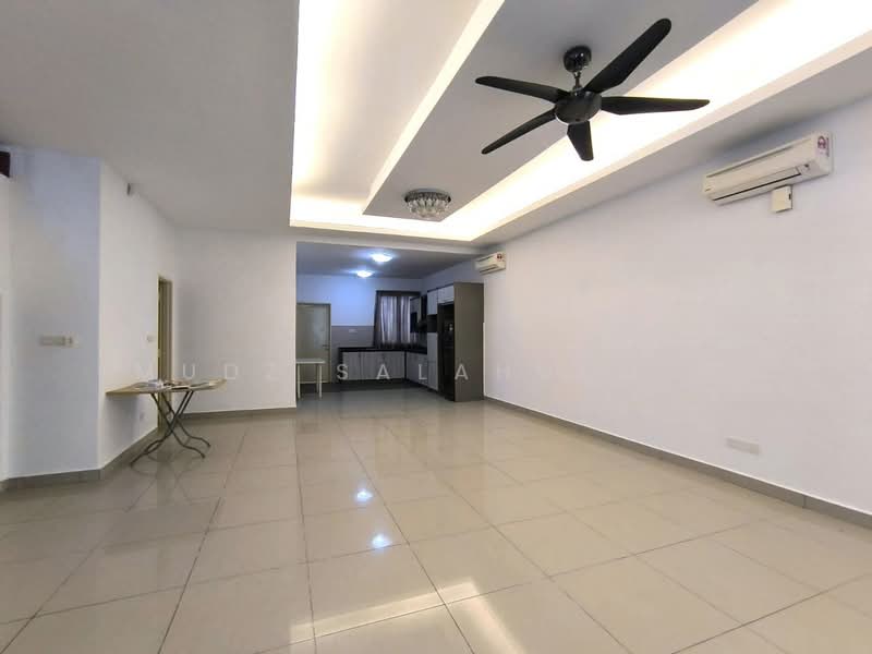 2-storey Terraced House for Rent in Cyberjaya (Selangor) - Mudz Salahuddin - Living Room - PropertyGuru.com.my
