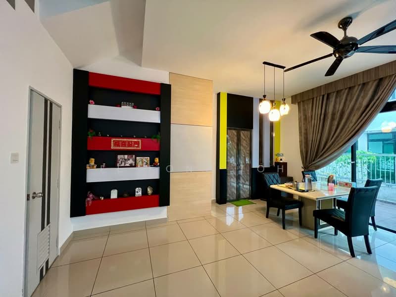 Rumah Kluster untuk Dijual di Taman Mutiara Mas (Skudai) - Ee Fong Toh - Living Room - PropertyGuru.com.my