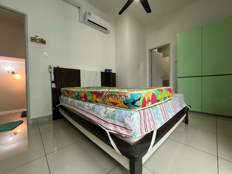 Rumah Kluster untuk Dijual di Taman Mutiara Mas (Skudai) - Ee Fong Toh - Bedroom - PropertyGuru.com.my