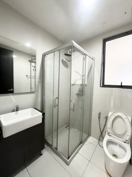 Condominium for Rent at Bay Point @ Country Garden Danga Bay - CK Lim - PropertyGuru.com.my