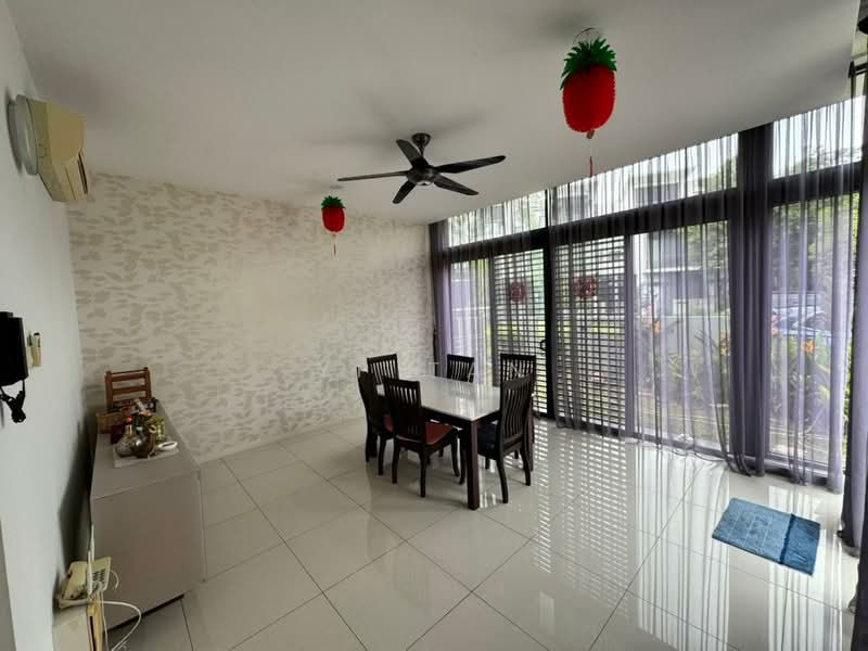 Rumah Teres 3 Tingkat untuk Dijual di Lake Fields (Sungai Besi) - YP Tan - Dining Room - PropertyGuru.com.my