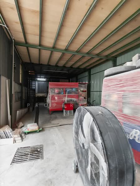 Factory for Rent in Taman Desa Cemerlang (Ulu Tiram) - Winnie Property Johor - Interior - PropertyGuru.com.my