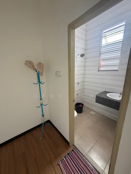 Semi-Detached House for Sale in Kota Samarahan (Sarawak) - Jeno Tan - Bathroom - PropertyGuru.com.my