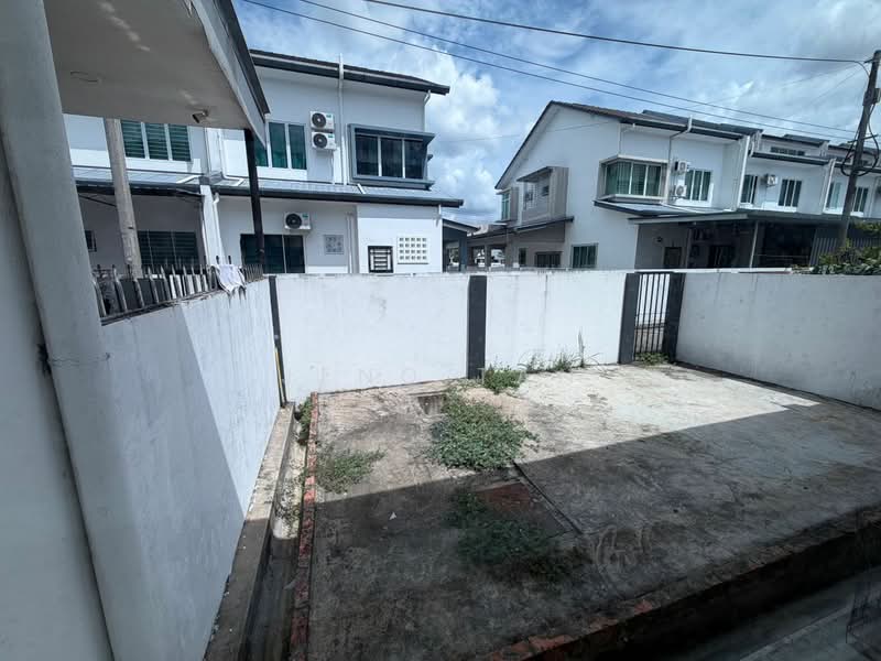 Semi-Detached House for Sale in Kota Samarahan (Sarawak) - Jeno Tan - Exterior - PropertyGuru.com.my