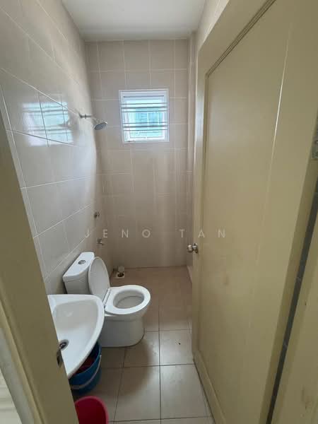 Semi-Detached House for Sale in Kota Samarahan (Sarawak) - Jeno Tan - Bathroom - PropertyGuru.com.my