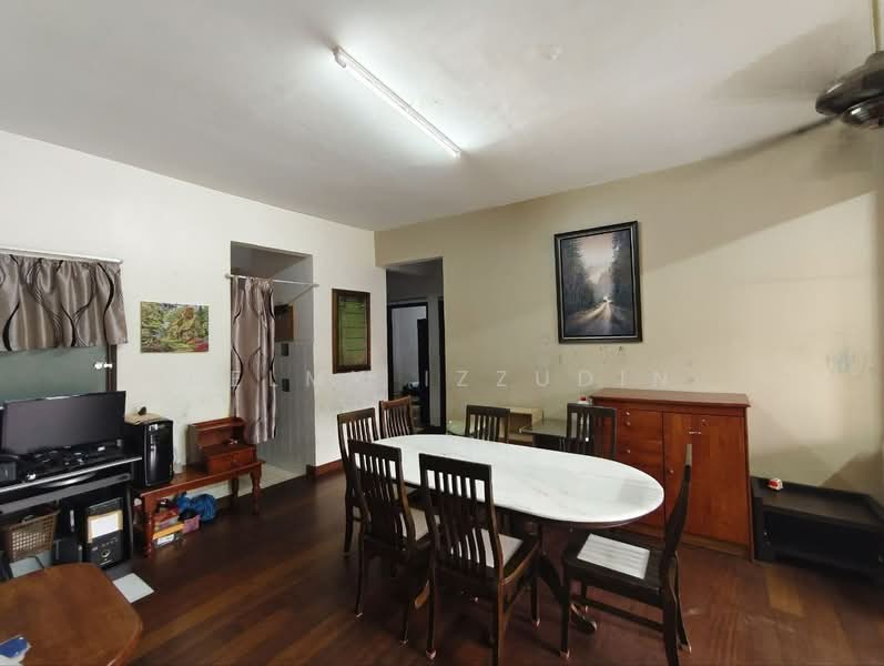 Kondominium untuk Dijual di Casa Venicia Condominium - HELMY IZZUDIN - Dining Room - PropertyGuru.com.my