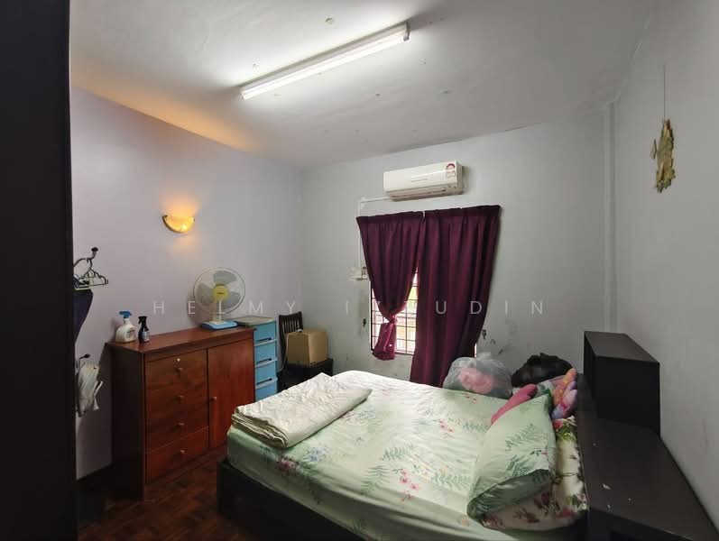 Kondominium untuk Dijual di Casa Venicia Condominium - HELMY IZZUDIN - Bedroom - PropertyGuru.com.my