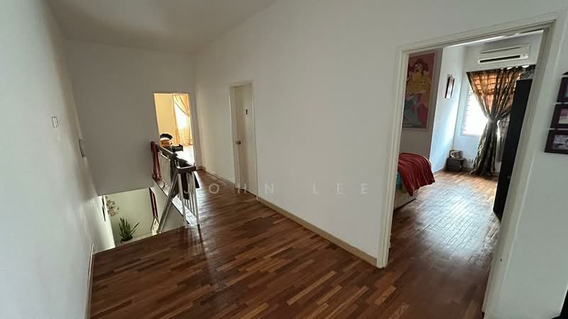 Rumah Kluster untuk Dijual di Kemuning Utama Palma (Shah Alam) - John Lee - Corridor - PropertyGuru.com.my
