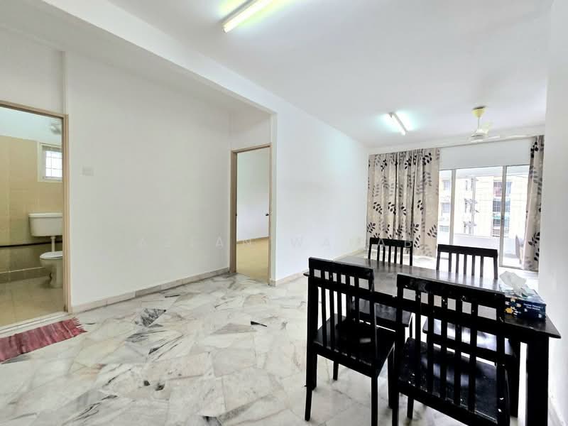 Pangsapuri untuk Disewa di Desa Pandan Baiduri Apartment Block C1 - Azean Wahab - Dining Room - PropertyGuru.com.my