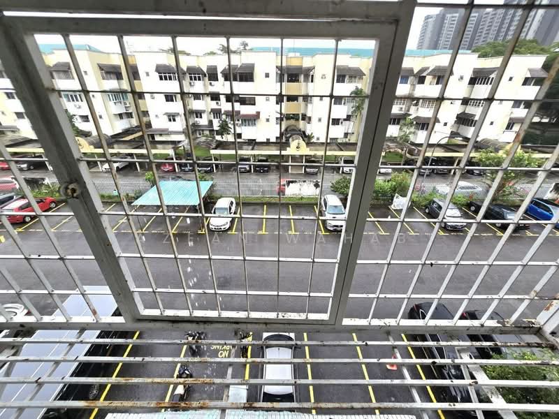 Pangsapuri untuk Disewa di Desa Pandan Baiduri Apartment Block C1 - Azean Wahab - Exterior - PropertyGuru.com.my