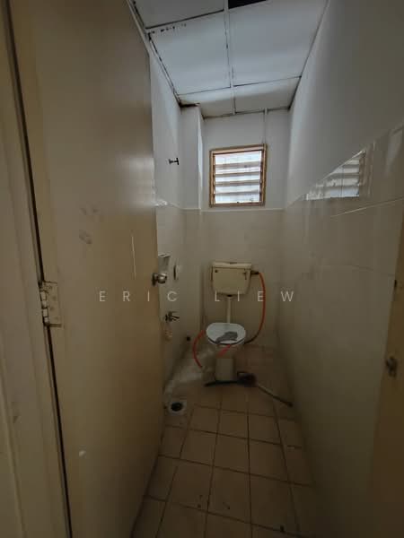 Kedai untuk Disewa di Bandar Mahkota Cheras (Cheras) - Eric Liew - Bathroom - PropertyGuru.com.my