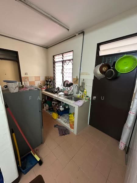 Pangsapuri untuk Dijual di Mentari Court - Faisal Abu Omar - Kitchen - PropertyGuru.com.my