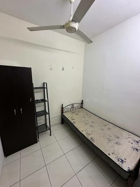 Pangsapuri untuk Dijual di Mentari Court - Faisal Abu Omar - Bedroom - PropertyGuru.com.my