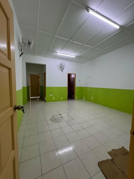 2-storey Terraced House for Sale in Taman Desa Cemerlang (Ulu Tiram) - Jesy Tey - Interior - PropertyGuru.com.my