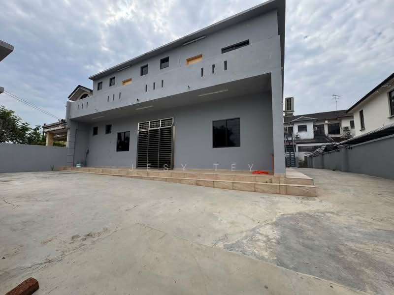 2-storey Terraced House for Sale in Taman Desa Cemerlang (Ulu Tiram) - Jesy Tey - Exterior - PropertyGuru.com.my