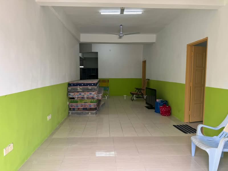 2-storey Terraced House for Sale in Taman Desa Cemerlang (Ulu Tiram) - Jesy Tey - Interior - PropertyGuru.com.my