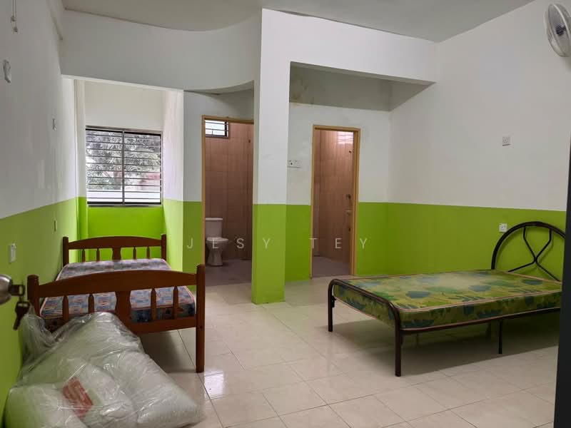 2-storey Terraced House for Sale in Taman Desa Cemerlang (Ulu Tiram) - Jesy Tey - Bedroom - PropertyGuru.com.my