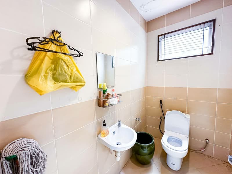 Semi-Detached House for Sale in Gombak (Selangor) - Firdaus Husin - Bathroom - PropertyGuru.com.my