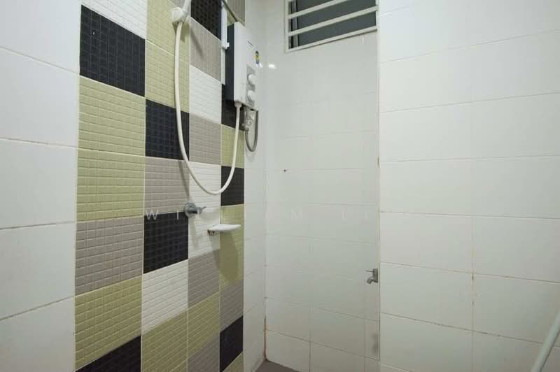 Apartment for Sale at The Pulse Condominium - William Lim - Bathroom - PropertyGuru.com.my